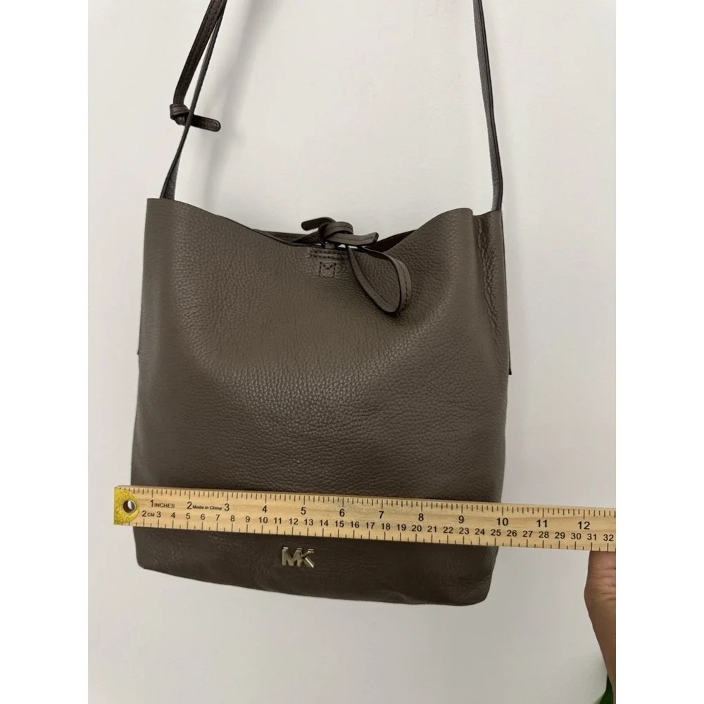 Michael Kors Junie Large‎ Pebbled Leather Messenger Bag